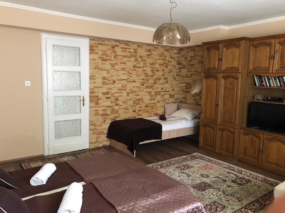 Renata Vendeghaz Hotel Eger Eksteriør billede